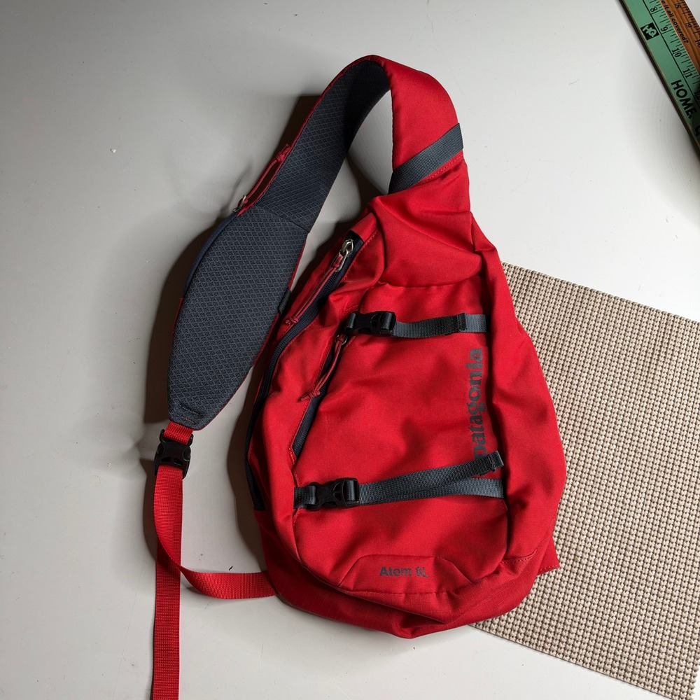 Patagonia Atom 8L Sling Bag Red Crossbody Backpack Hiking Travel 48261